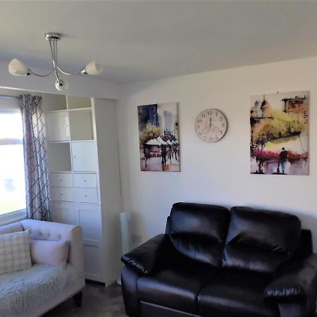Fabulous 2 Bedroom Dog Friendly Chalet 5 Min Walk To Beach, Nr Gt Yarmouth & Norfolk Broads Scratby Eksteriør billede